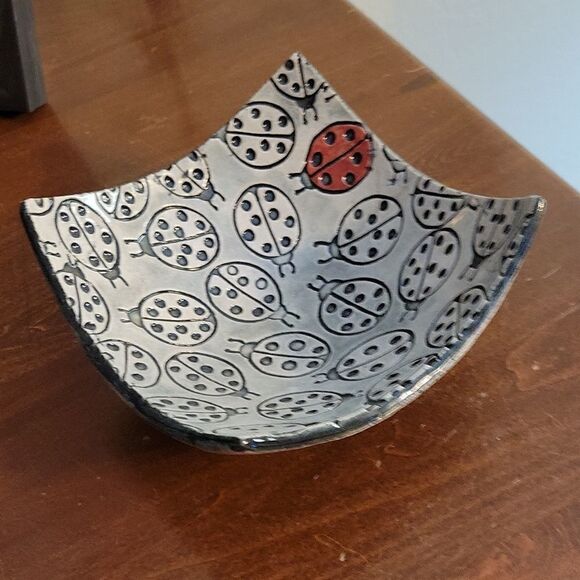 Stoneware Curved Square Ladybug Catch All Table Bowl Dish HOST PICK - Picture 6 of 9